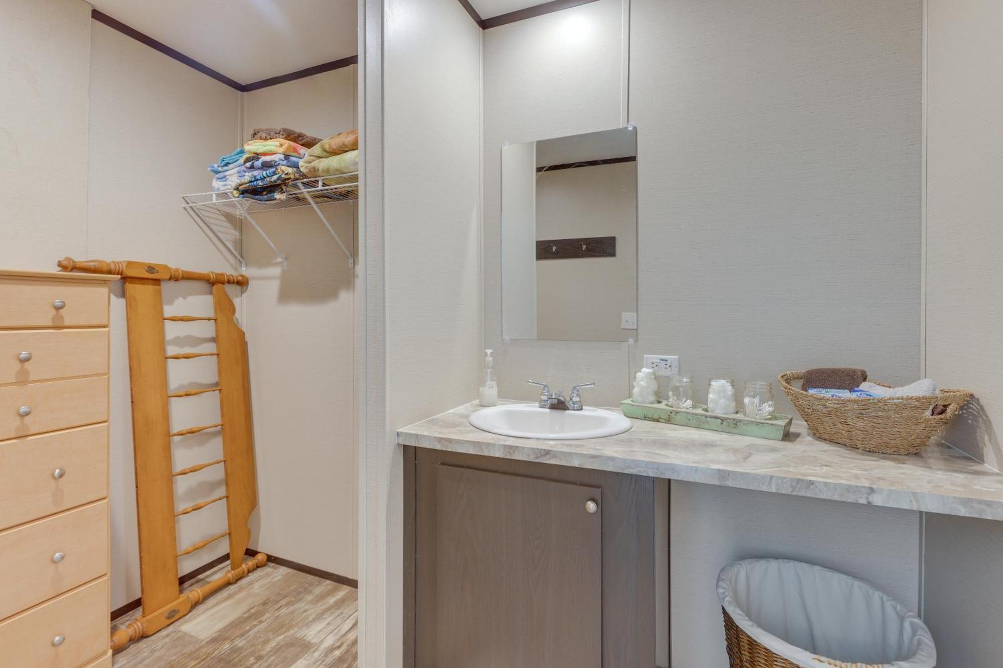 Lakefront Wetumpka Escape With Furnished Deck! Buitenkant foto
