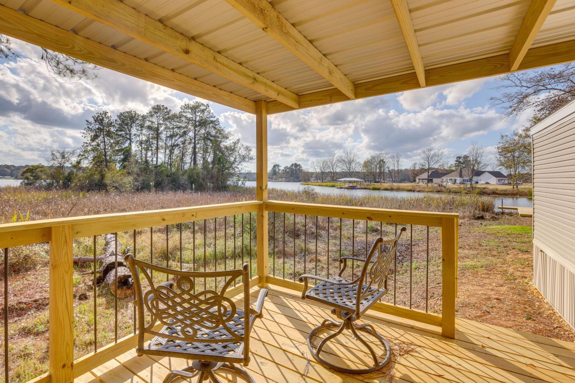 Lakefront Wetumpka Escape With Furnished Deck! Buitenkant foto